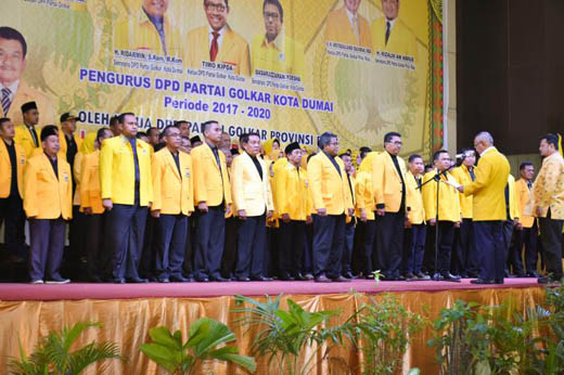 Andi Rachman Lantik Pengurus DPD I Partai Golkar Dumai 2017-2020